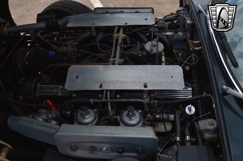 1974 Jaguar XKE image 39
