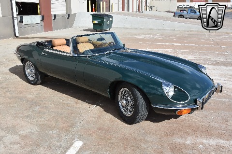 1974 Jaguar XKE image 16