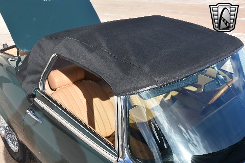 1974 Jaguar XKE image 95