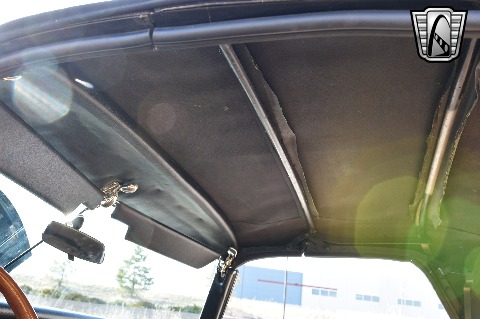 1974 Jaguar XKE image 100