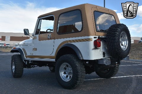 1985 Jeep CJ7 image 7