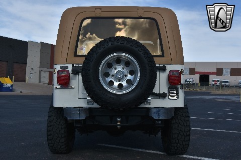 1985 Jeep CJ7 image 9