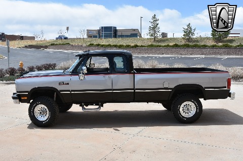 1993 Dodge W250 image 6