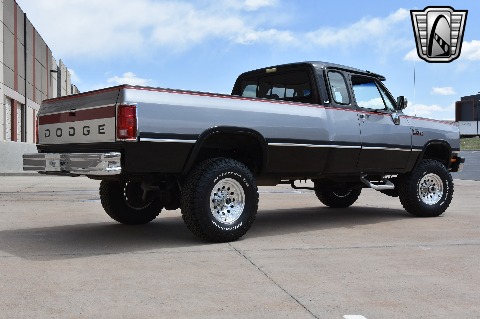 1993 Dodge W250 image 11