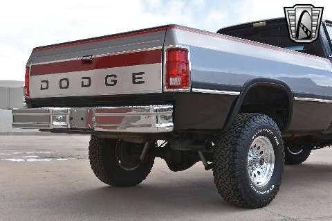1993 Dodge W250 image 23