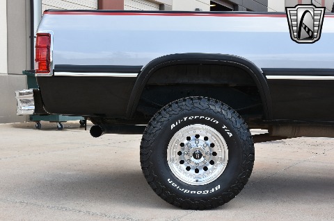 1993 Dodge W250 image 24