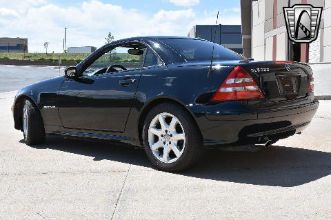 2001 Mercedes-Benz SLK230 image 7