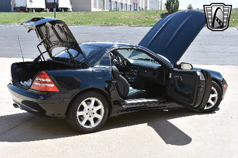 2001 Mercedes-Benz SLK230 image 39