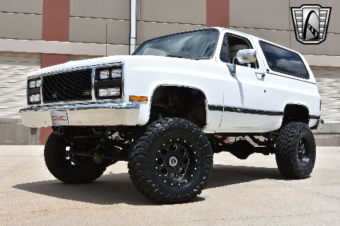 1989 GMC Jimmy image 3