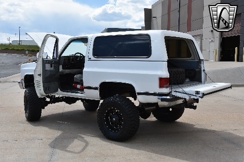 1989 GMC Jimmy image 34