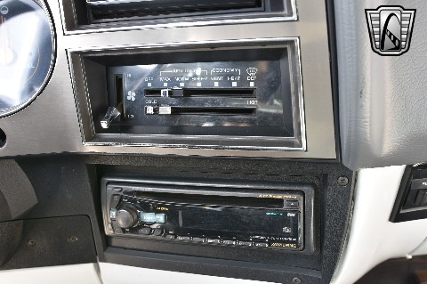 1989 GMC Jimmy image 86