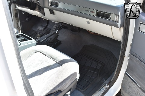 1989 GMC Jimmy image 102