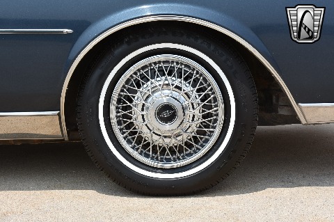 1985 Buick Riviera image 29