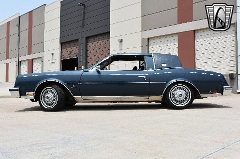 1985 Buick Riviera image 4