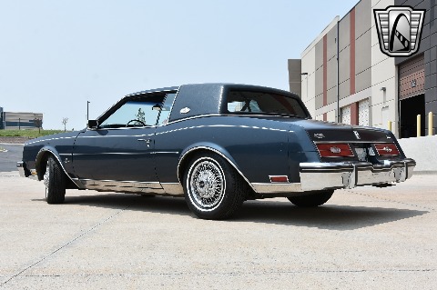 1985 Buick Riviera image 6
