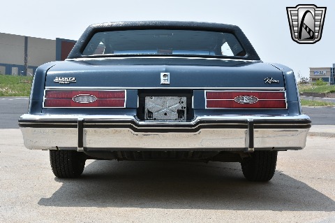 1985 Buick Riviera image 8