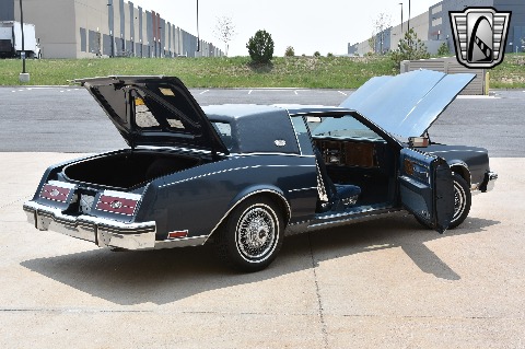 1985 Buick Riviera image 38