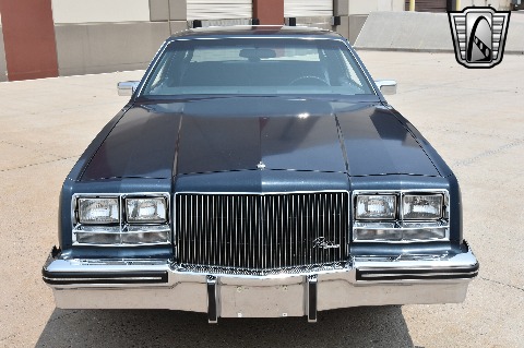 1985 Buick Riviera image 17