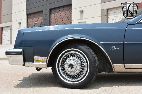 1985 Buick Riviera image 18