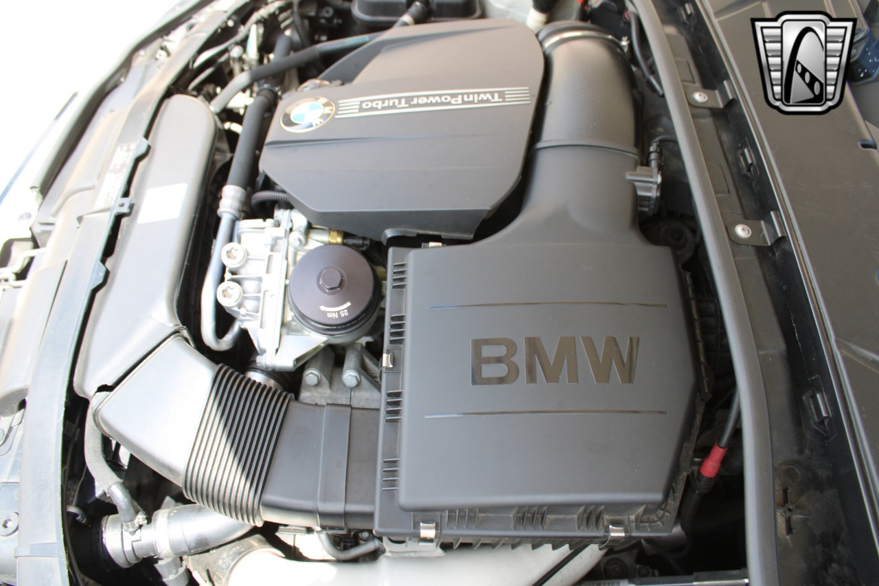 2011 BMW 3 Series 68