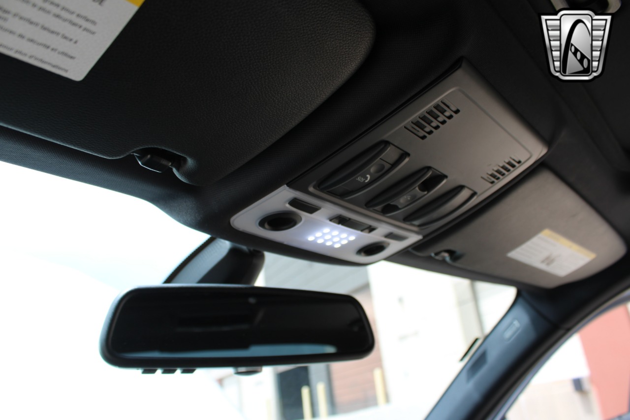 2011 BMW 3 Series 95
