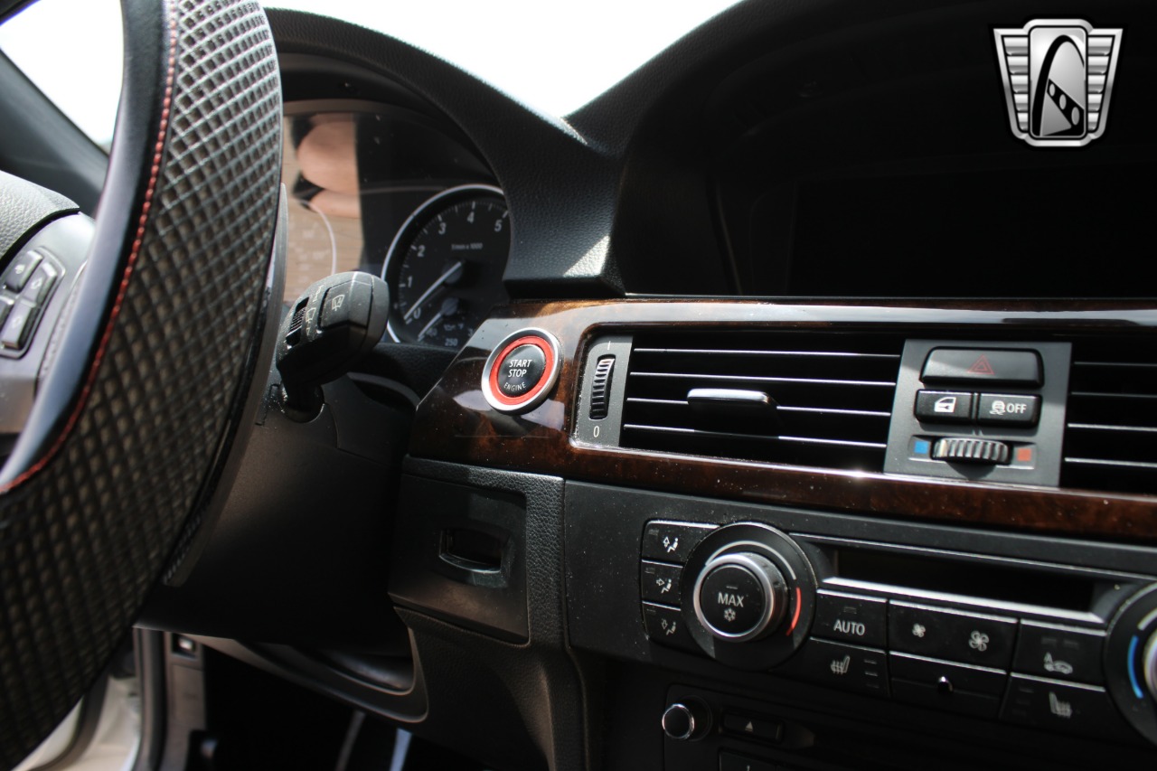 2011 BMW 3 Series 96