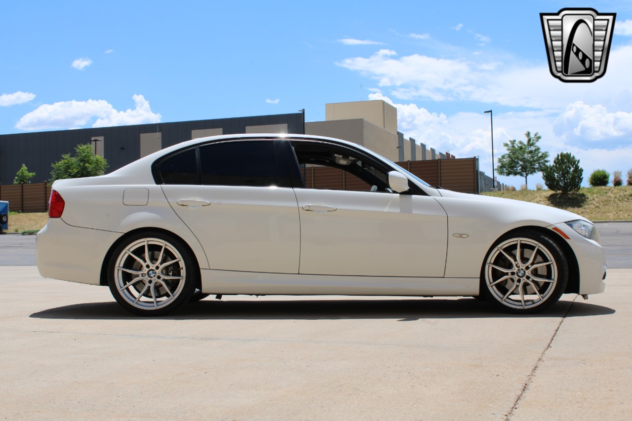 2011 BMW 3 Series 7