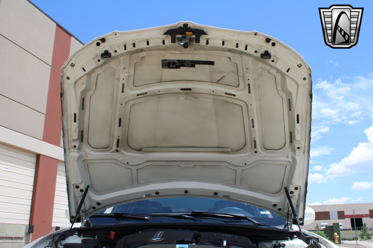 2011 BMW 3 Series 78