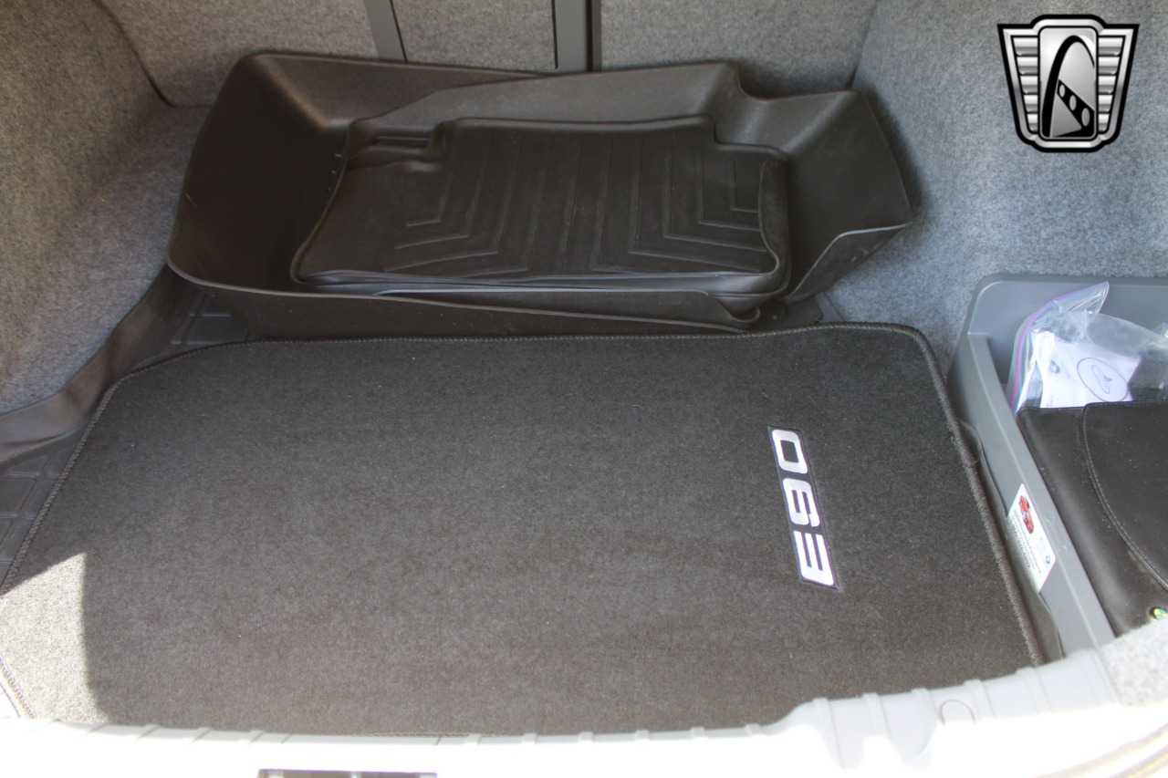 2011 BMW 3 Series 85