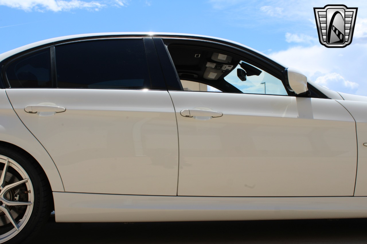 2011 BMW 3 Series 46