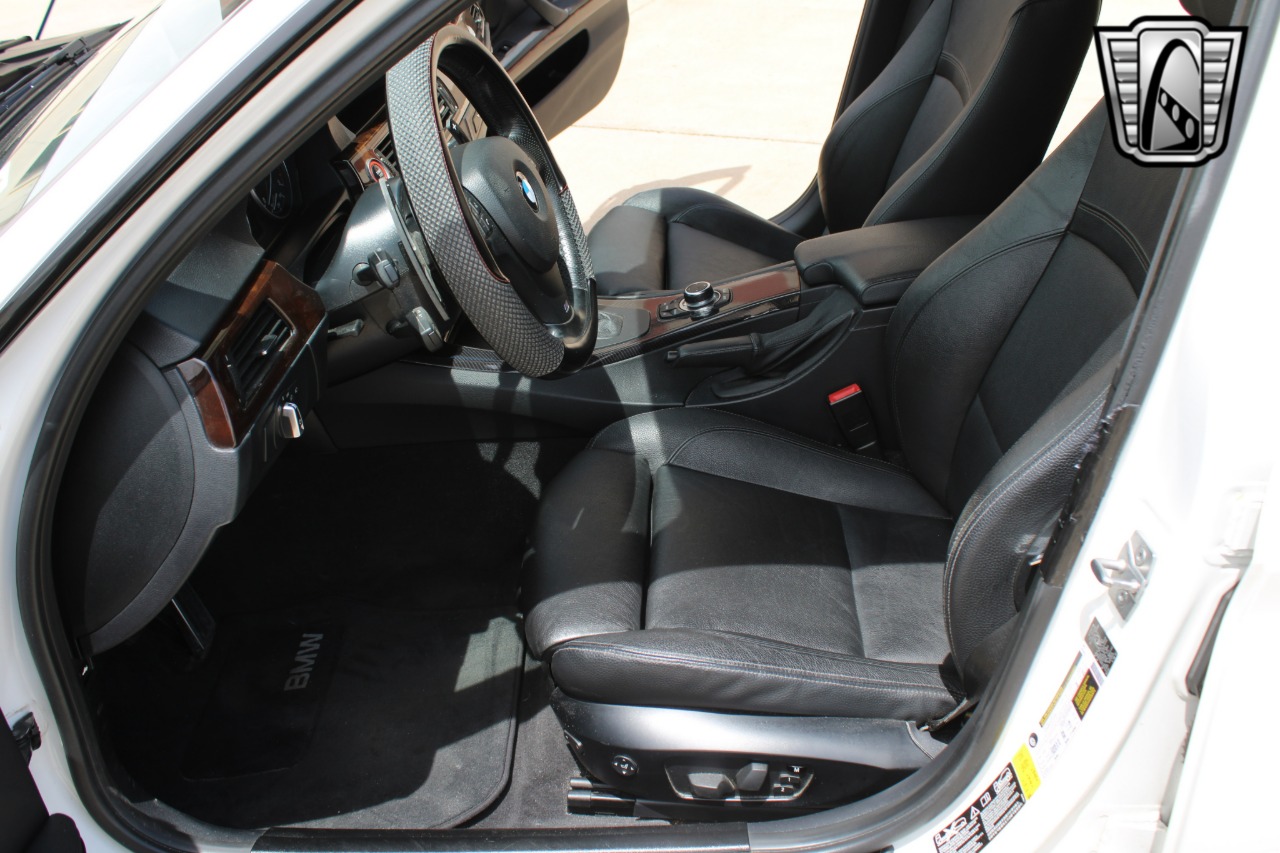 2011 BMW 3 Series 90