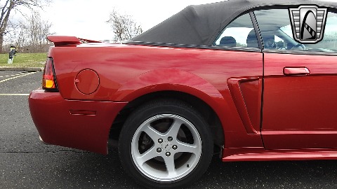 2001 Ford Mustang image 26