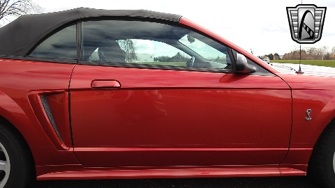 2001 Ford Mustang image 27