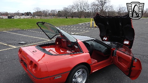 1990 Chevrolet Corvette image 83