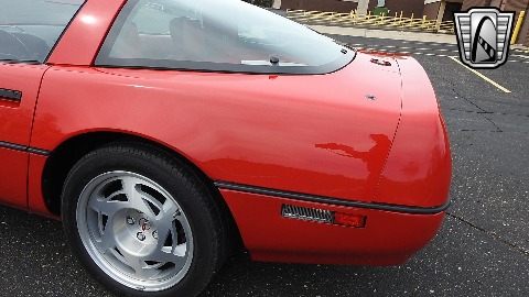 1990 Chevrolet Corvette image 12