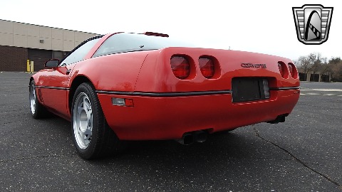 1990 Chevrolet Corvette image 13