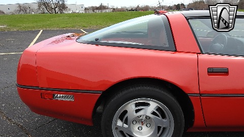 1990 Chevrolet Corvette image 25