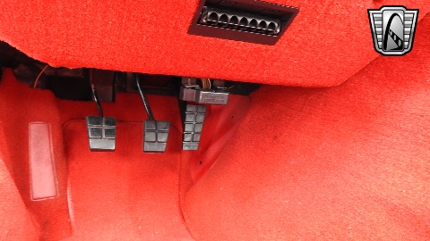 1990 Chevrolet Corvette image 105