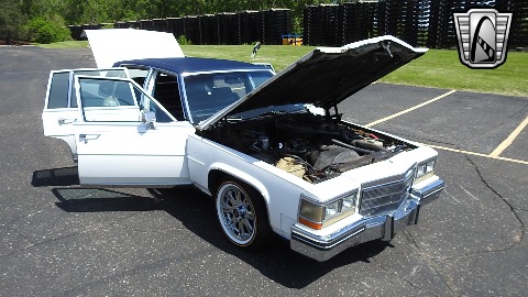 1985 Cadillac Fleetwood image 87