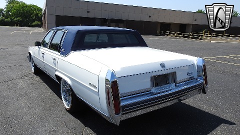 1985 Cadillac Fleetwood image 14
