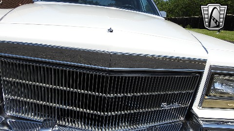 1985 Cadillac Fleetwood image 45