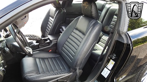 2007 Ford Mustang image 109