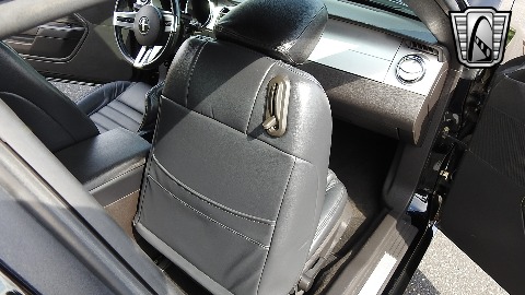 2007 Ford Mustang image 136