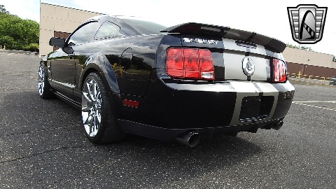 2007 Ford Mustang image 14