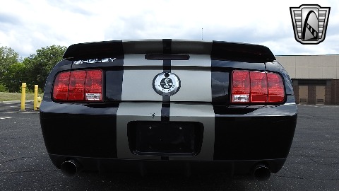 2007 Ford Mustang image 17