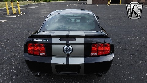 2007 Ford Mustang image 19