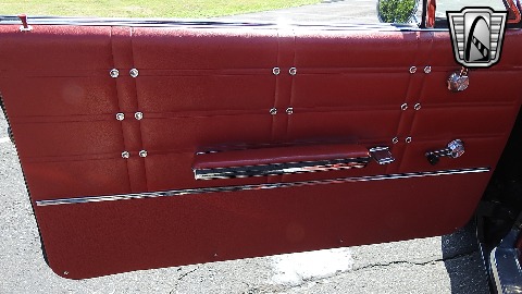 1963 Chevrolet Impala image 100