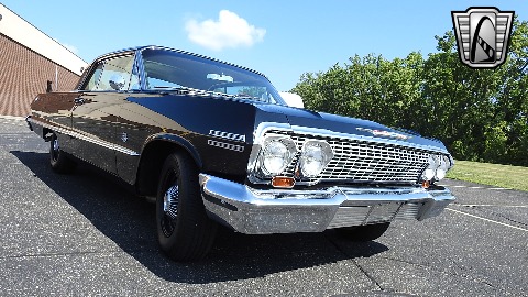 1963 Chevrolet Impala image 28