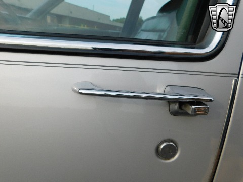 1985 Cadillac Fleetwood image 56