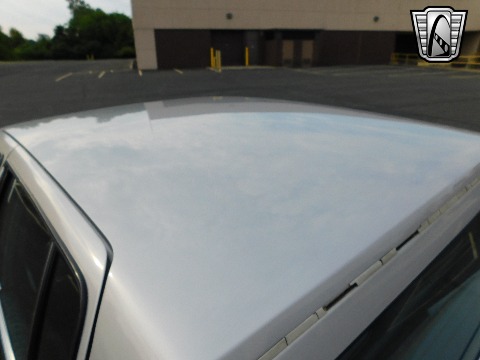 1985 Cadillac Fleetwood image 59